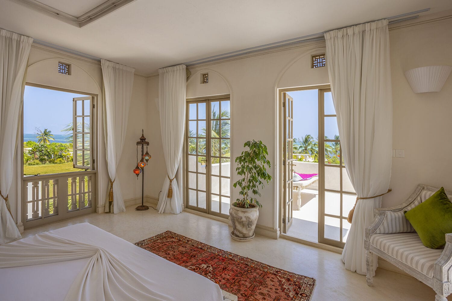 015 Beach Palazzo