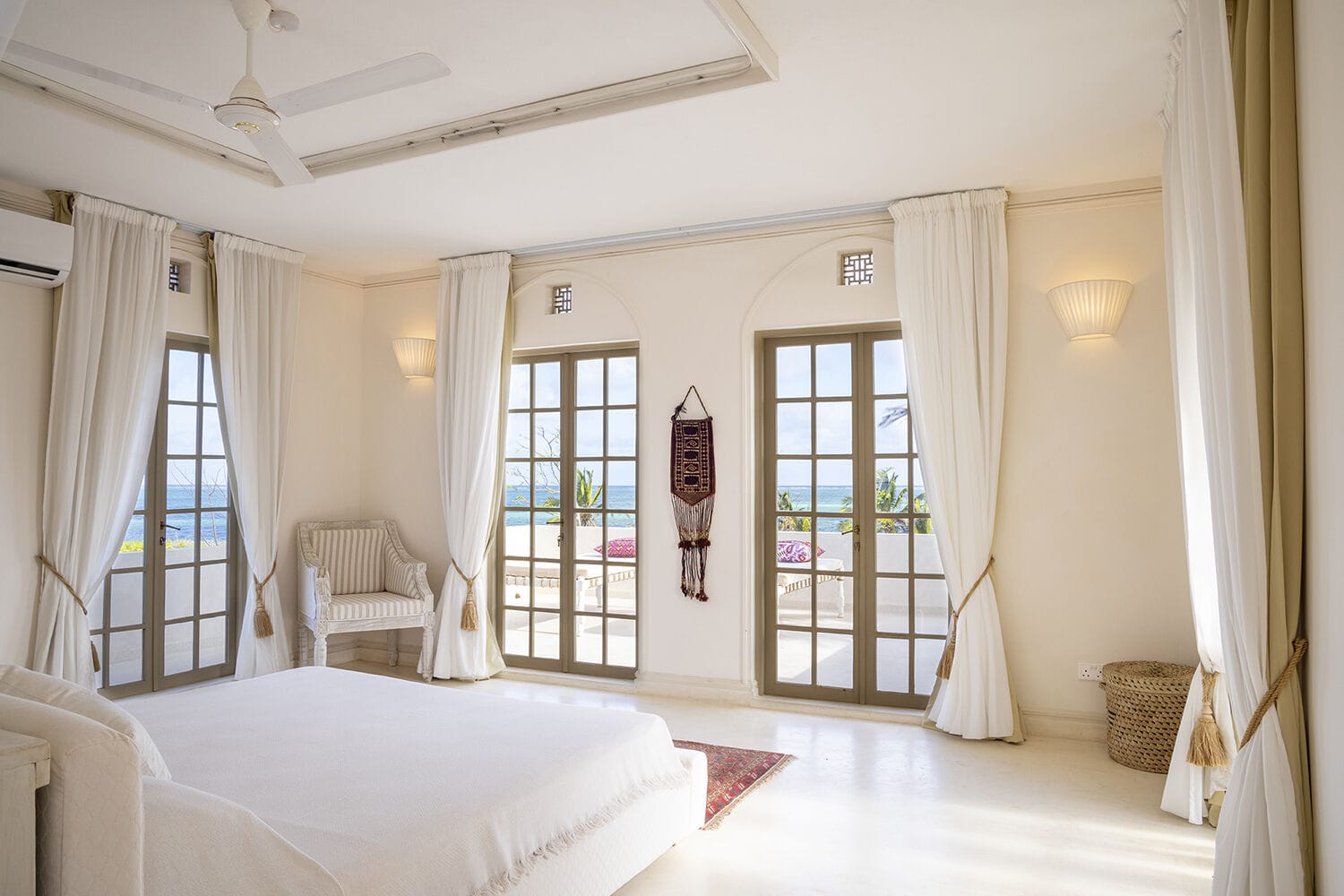 032 Beach Palazzo