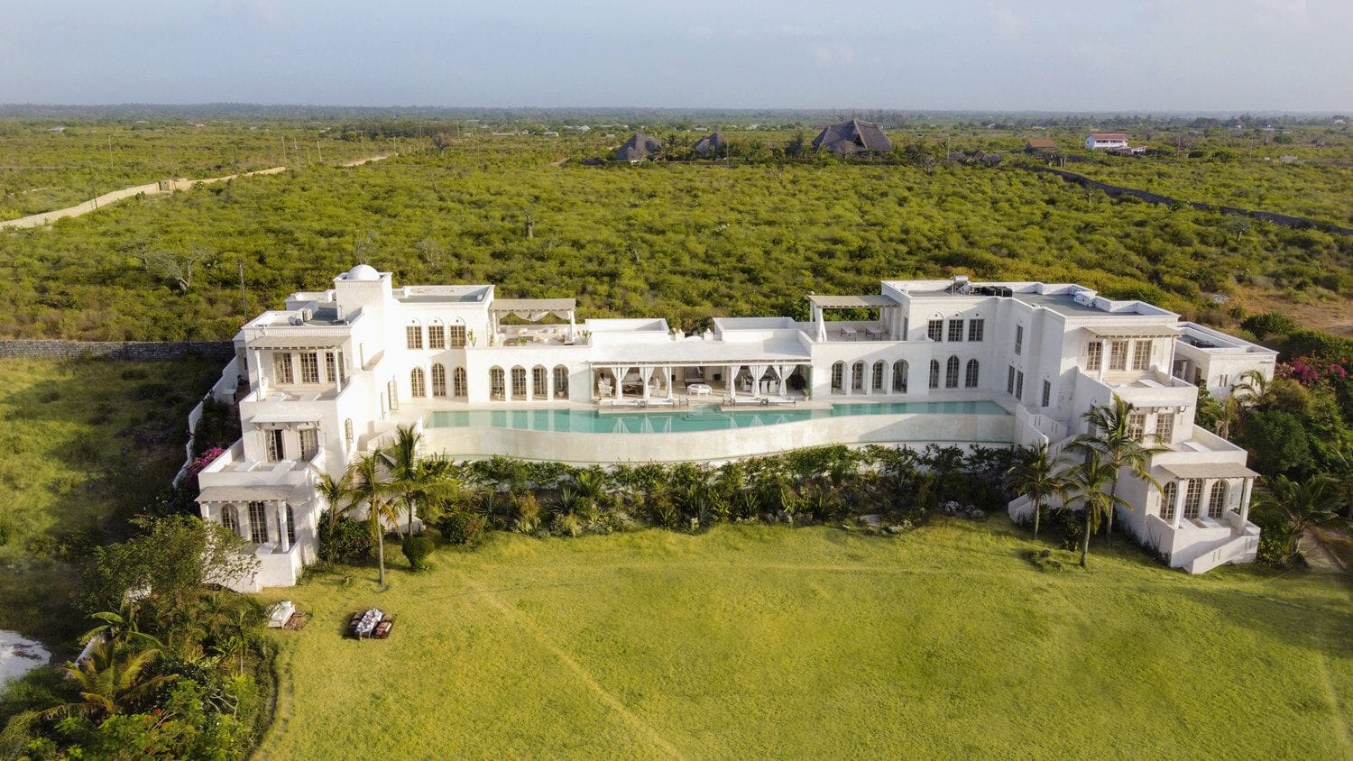 045 Beach Palazzo