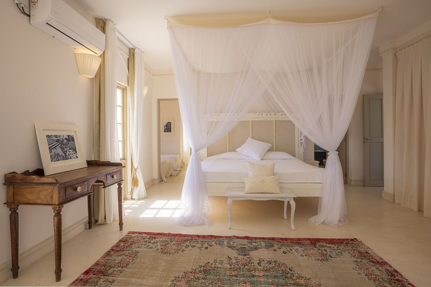 052 Beach Palazzo