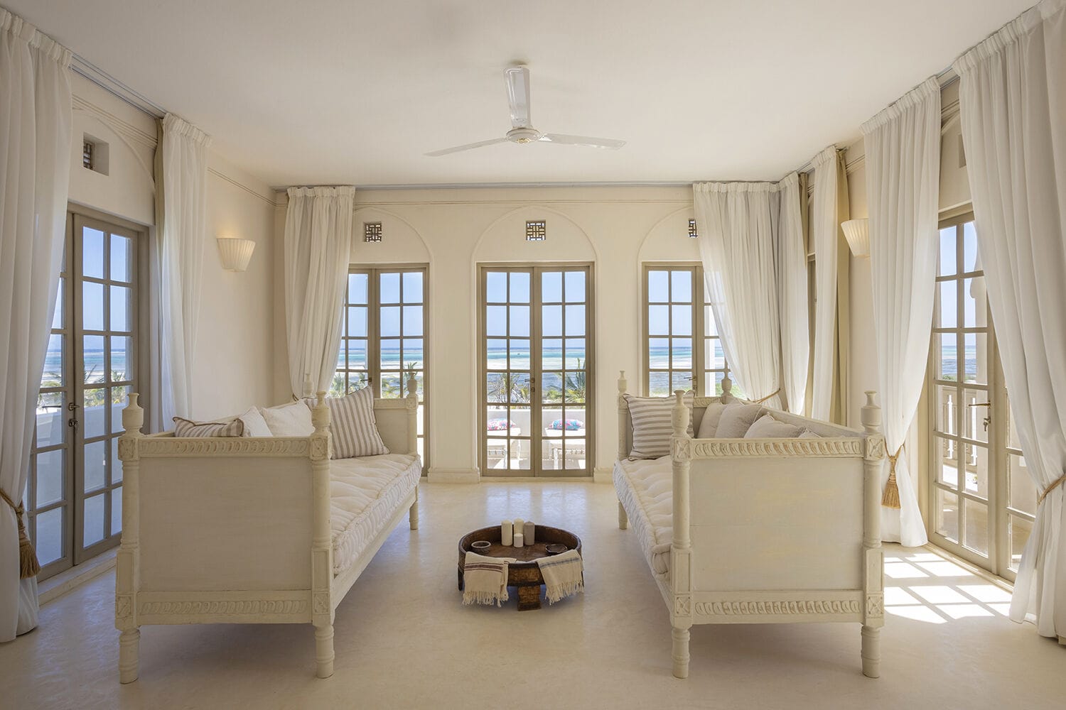 065 Beach Palazzo