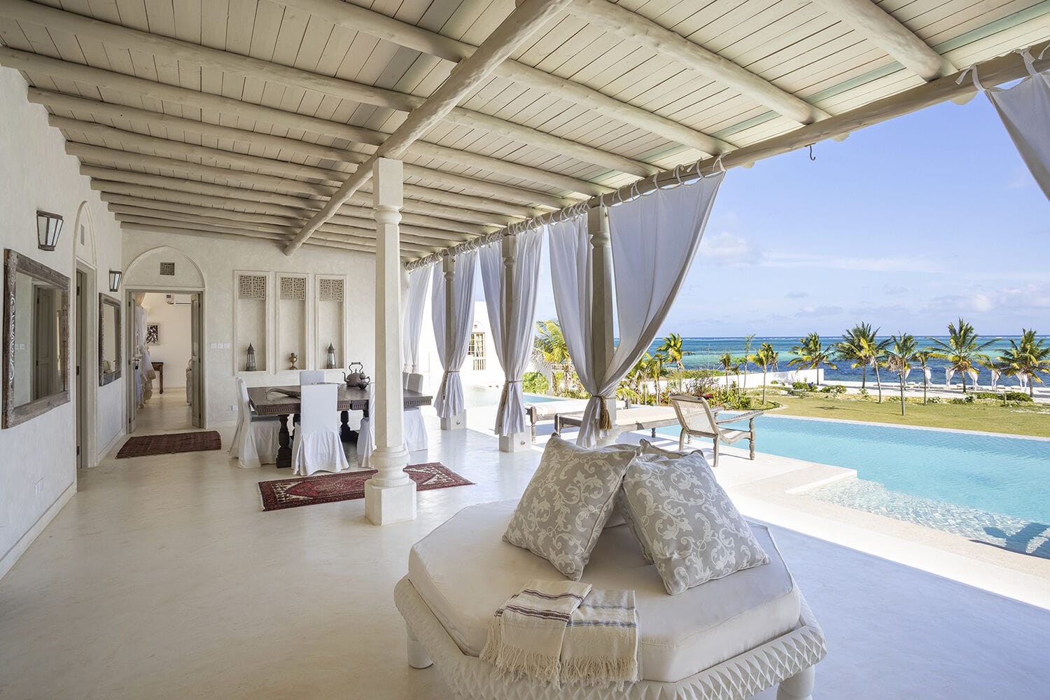 069 Beach Palazzo