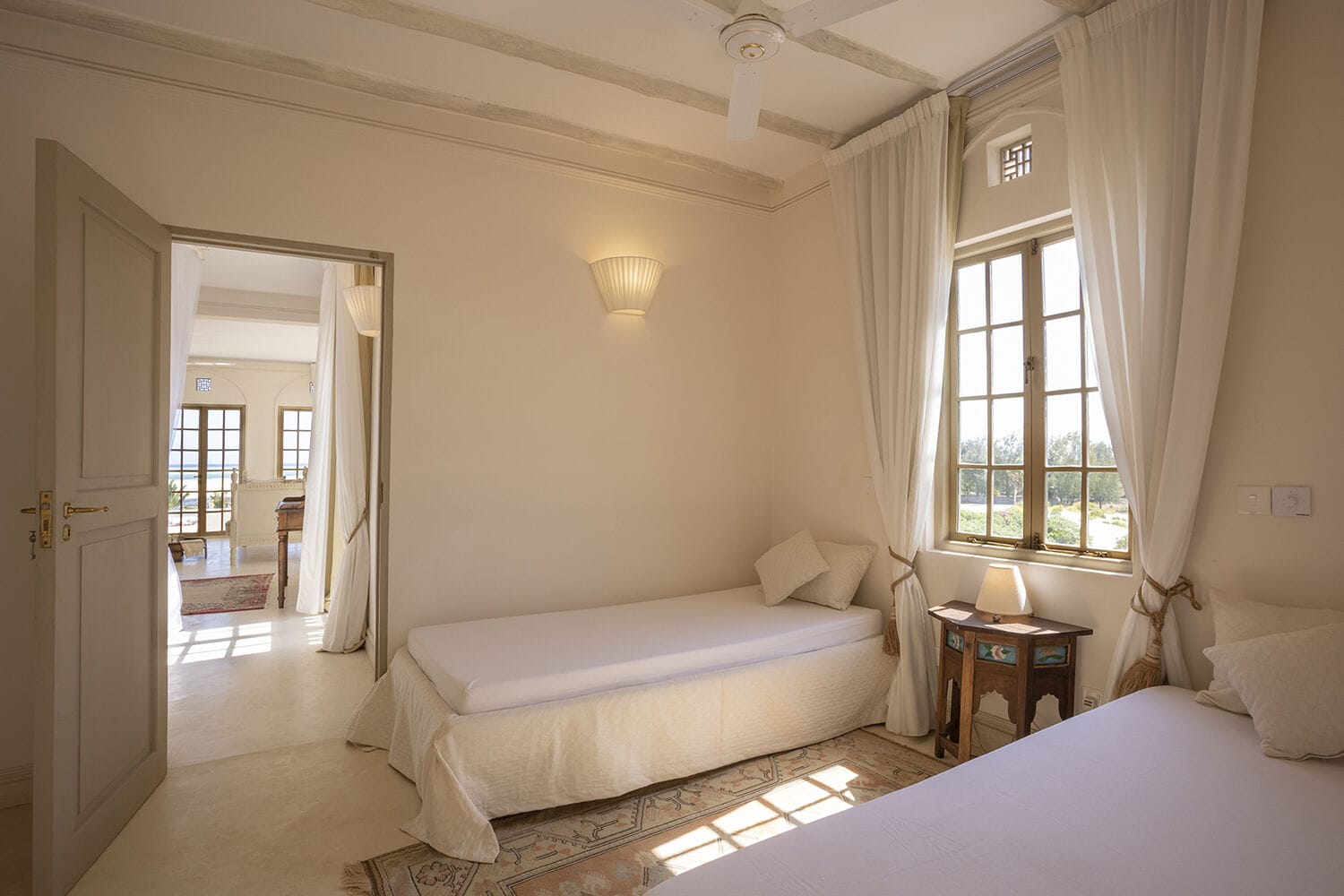 084 Beach Palazzo