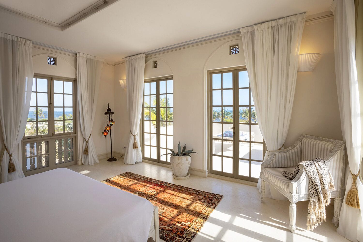 089 Beach Palazzo