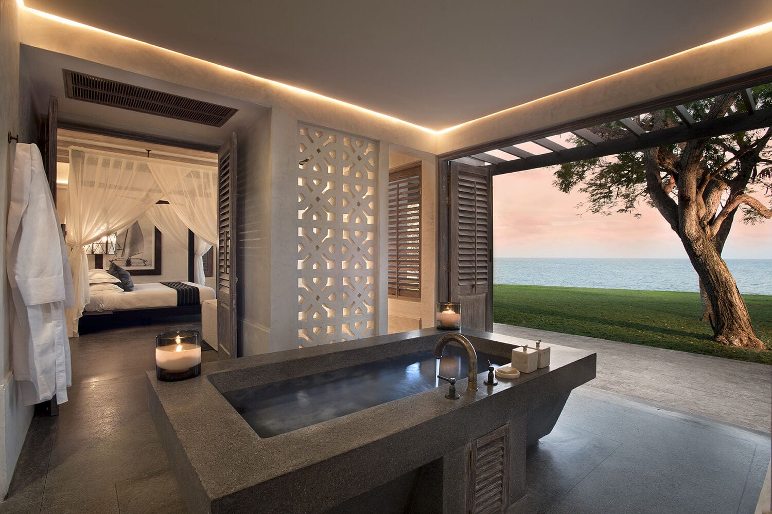 013 Sirai Beach