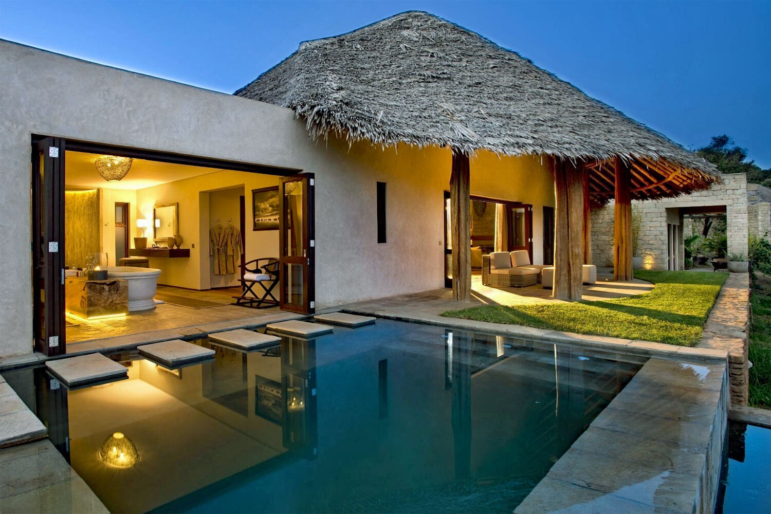 019 Sirai House