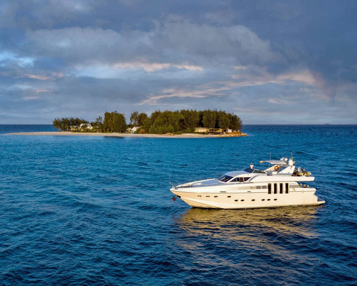022 Thanda Island