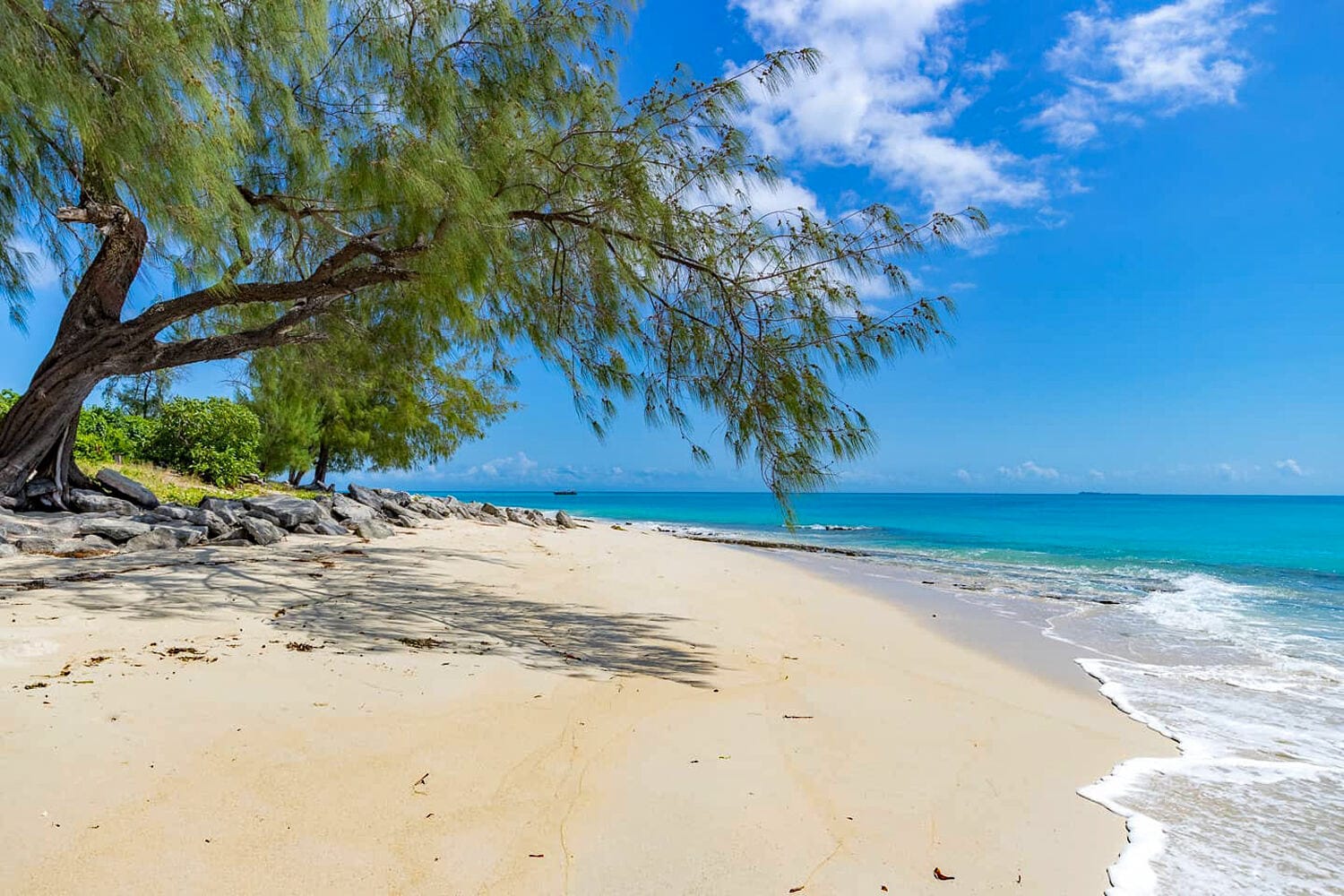 100 Thanda Island